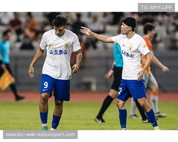 泰山主场10连胜 瓦科模仿梅西进球 克雷桑收获感谢信 泰山主场10连胜 瓦科模仿梅西进球 克雷桑收获感谢信