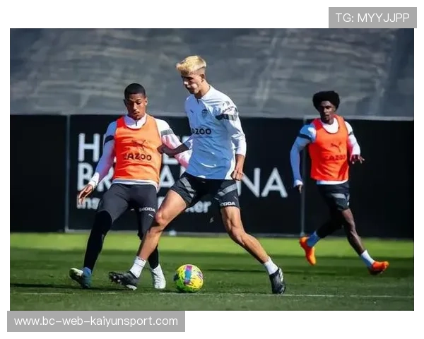 球队心理专家成关键幕后力量助力球员稳心态迎战重大赛事 球队心理专家成关键幕后力量助力球员稳心态迎战重大赛事