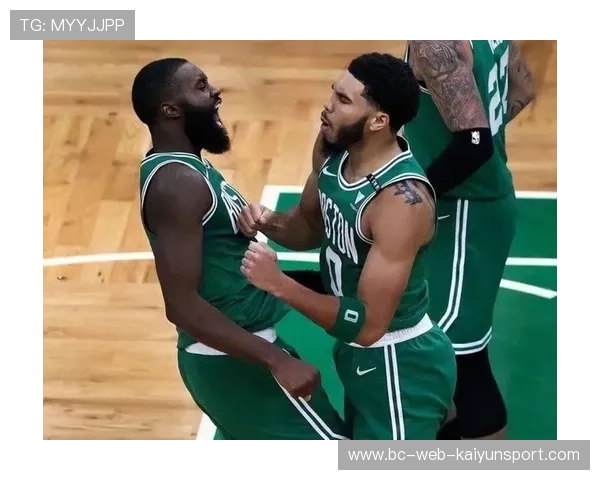 凯尔特人靠塔图姆攻防顶级效率,波士顿压制全场 凯尔特人靠塔图姆攻防顶级效率,波士顿压制全场