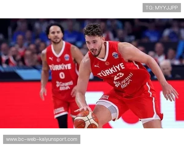 休斯敦火箭半场进攻,阿尔佩伦申京串联全队 休斯敦火箭半场进攻,阿尔佩伦申京串联全队