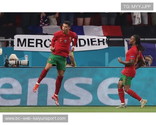 多特蒙德—雷纳托·桑切斯突破分球制造威胁