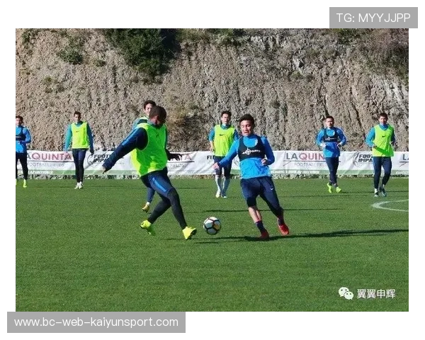 布加勒斯特计划邀请国际教练进行战术研讨会，打造全球顶级足球教学平台